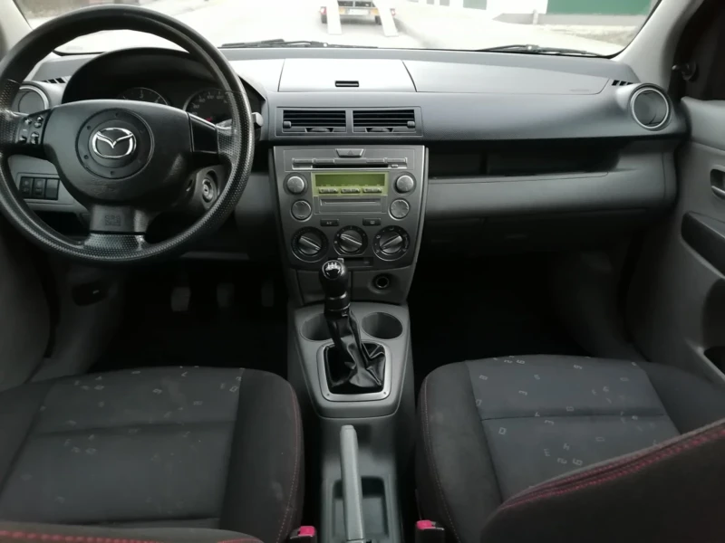 Mazda 2 1.4 дизел клима , снимка 11 - Автомобили и джипове - 49566514