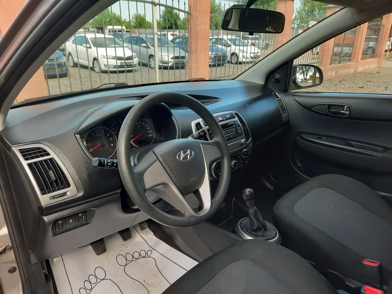 Hyundai I20 1.25i, снимка 8 - Автомобили и джипове - 50589840