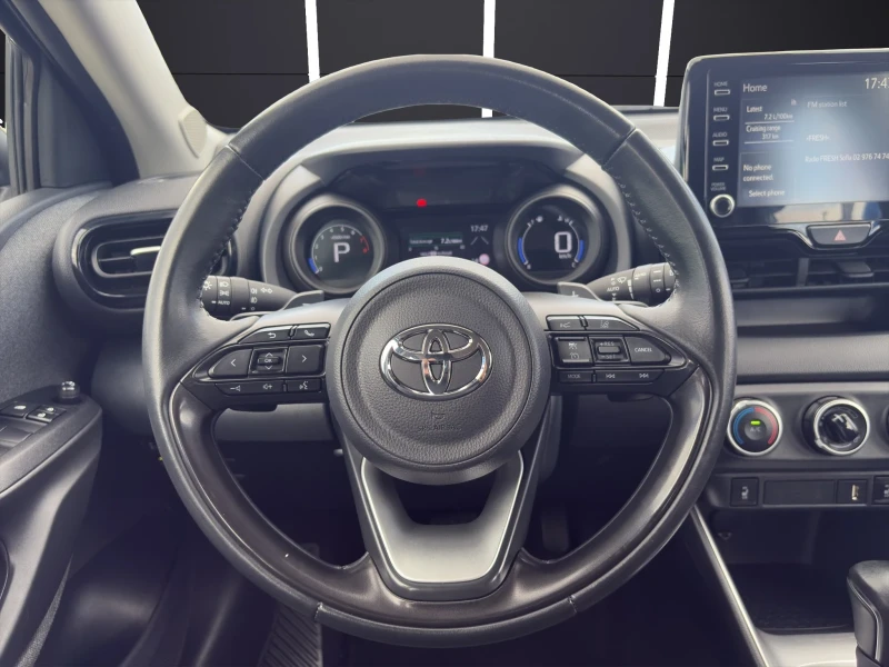 Toyota Yaris 1.5* NAVI* BTONE* CARPLAY* CAMERA* , снимка 9 - Автомобили и джипове - 51206177