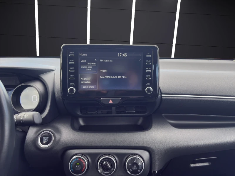 Toyota Yaris 1.5* NAVI* BTONE* CARPLAY* CAMERA* , снимка 12 - Автомобили и джипове - 51206177