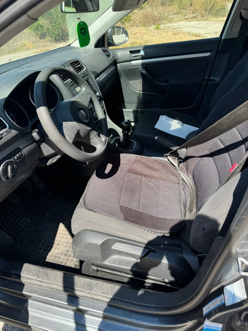 VW Golf, снимка 6 - Автомобили и джипове - 52512642