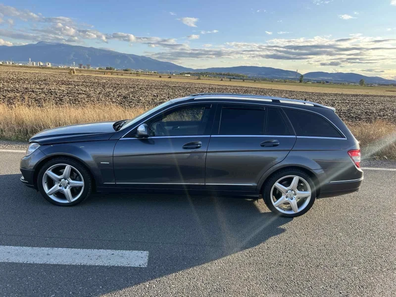 Mercedes-Benz C 320 W204, снимка 3 - Автомобили и джипове - 52679615