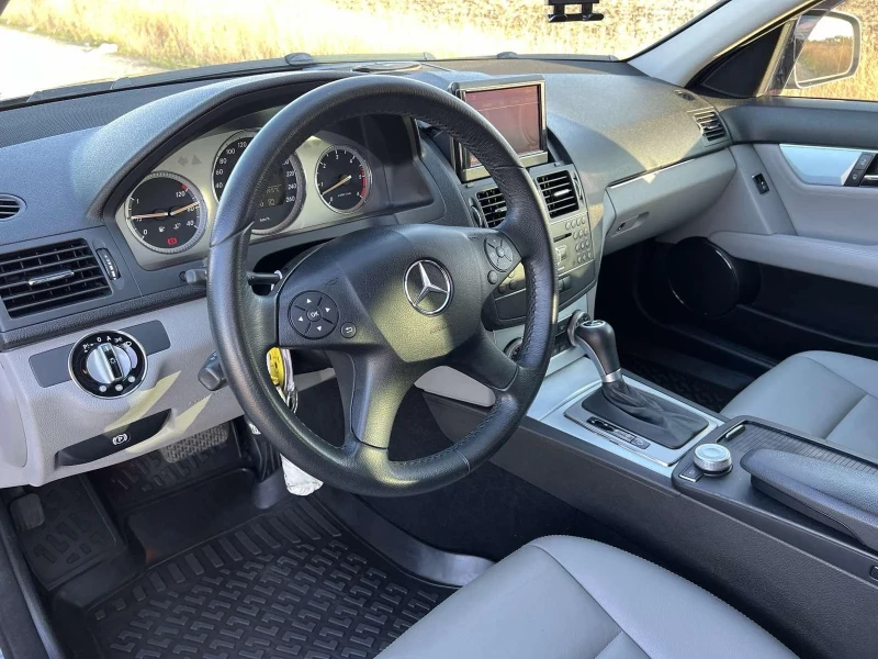 Mercedes-Benz C 320 W204, снимка 11 - Автомобили и джипове - 52679615