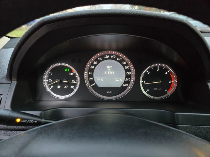 Mercedes-Benz C 220 CDI 170 к.с Климатроник Парктроник Подрев Седан, снимка 16 - Автомобили и джипове - 52903233