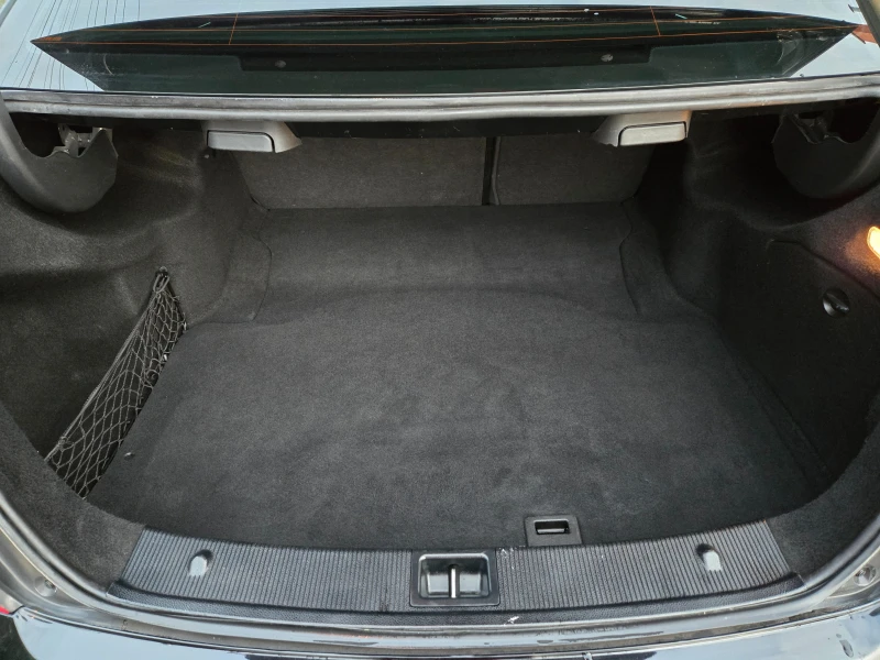 Mercedes-Benz C 220 CDI 170 к.с Климатроник Парктроник Подрев Седан, снимка 17 - Автомобили и джипове - 52903233
