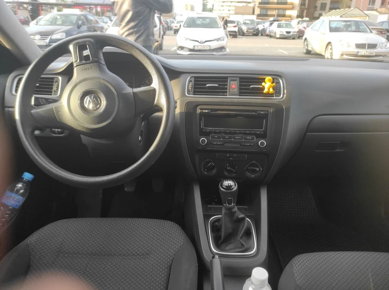 VW Jetta 2.0 L, снимка 9 - Автомобили и джипове - 52958186