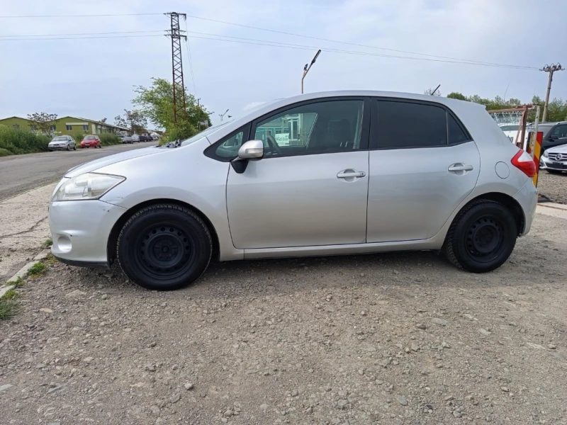 Toyota Auris, снимка 2 - Автомобили и джипове - 53086638