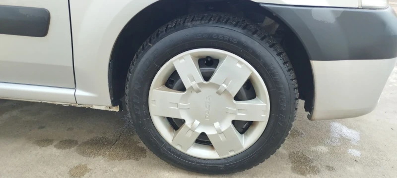 Dacia Logan, снимка 8 - Автомобили и джипове - 53146326