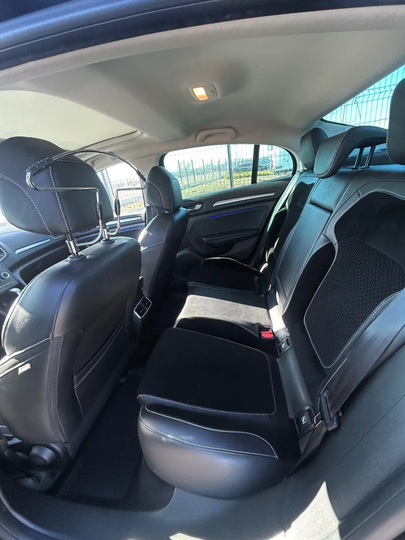 Renault Megane INTENS:НАЙ ВИСОКО НИВО НА ОБОРУДВАНЕ!, снимка 7 - Автомобили и джипове - 53164472