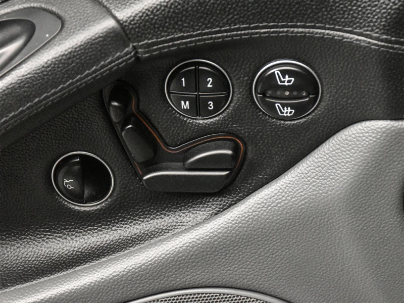 Mercedes-Benz SL 500 2dr Roadster* Flawless Condition!* , снимка 14 - Автомобили и джипове - 53405826