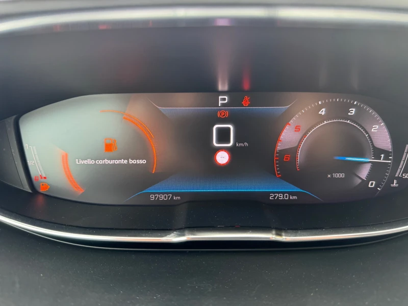 Peugeot 3008 1.5 HDI evro 6 GT line avtomatik, снимка 12 - Автомобили и джипове - 53425070
