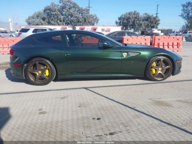 Ferrari FF V12* 651 кс* 4RM* BREMBO карбон-керамични* , снимка 11 - Автомобили и джипове - 53287549
