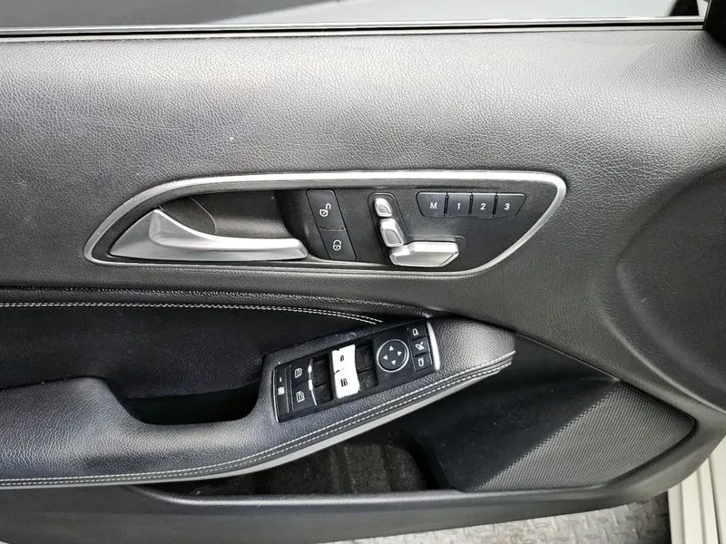 Mercedes-Benz A 200 2.0, снимка 17 - Автомобили и джипове - 54279040