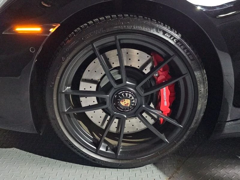 Porsche 911 Carrera 4 GTS| 473к.с.| ВКЛ.ТЕХНОТЕСТ, снимка 5 - Автомобили и джипове - 55375731