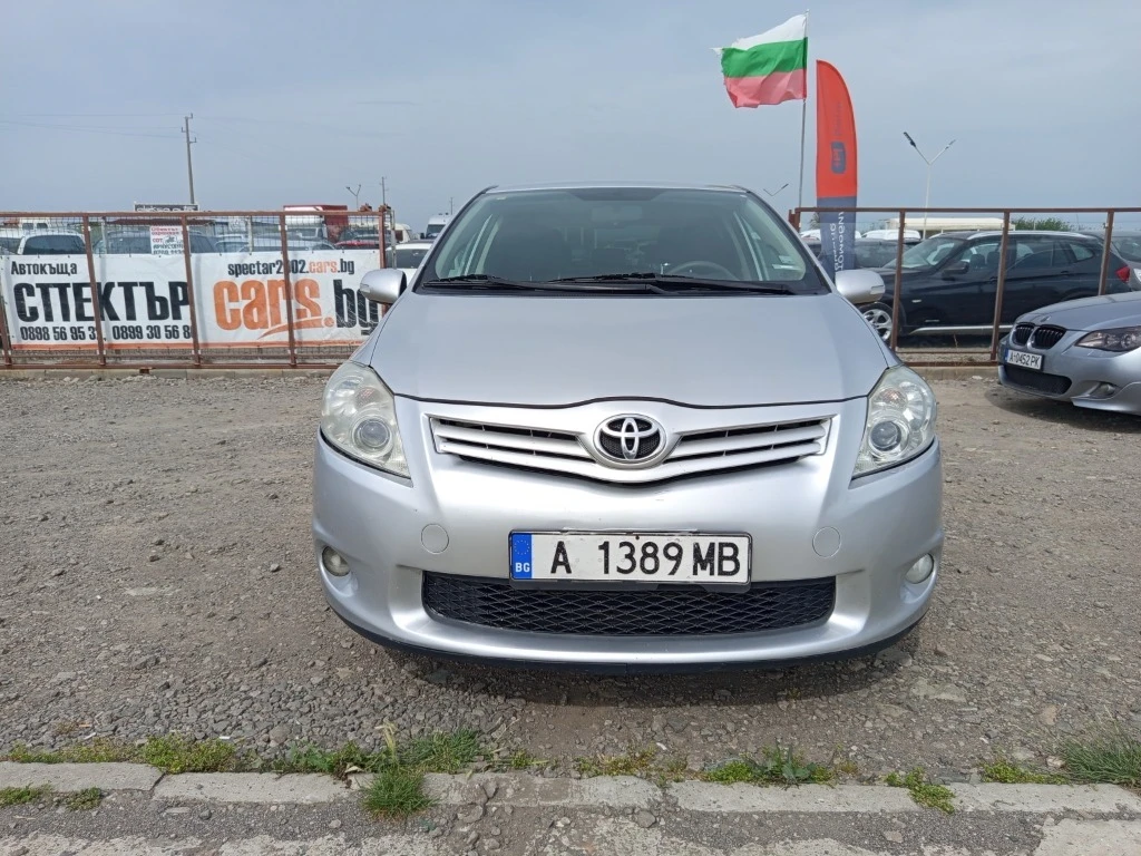 Toyota Auris, снимка 1