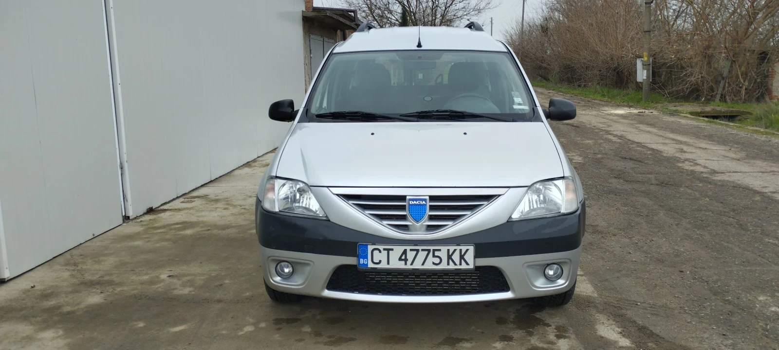 Dacia Logan, снимка 1