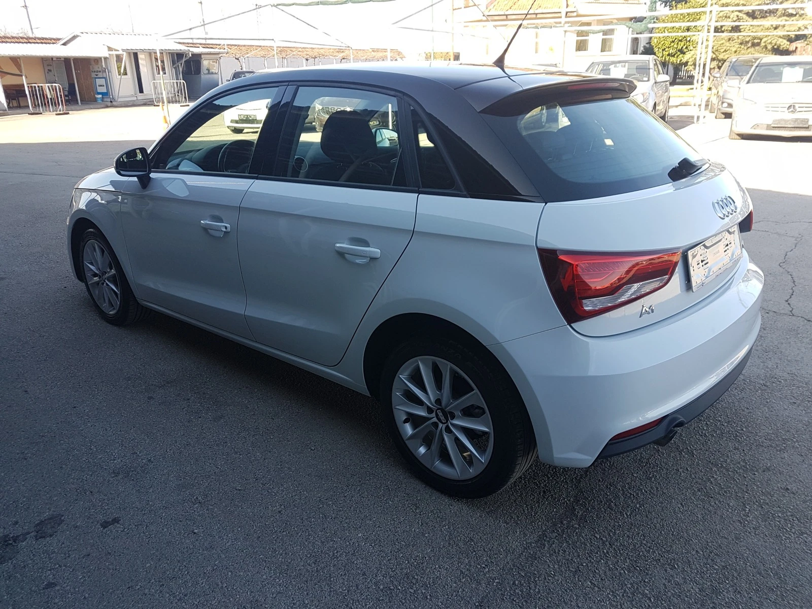 Audi A1 1.6TDI 116кс - изображение 6