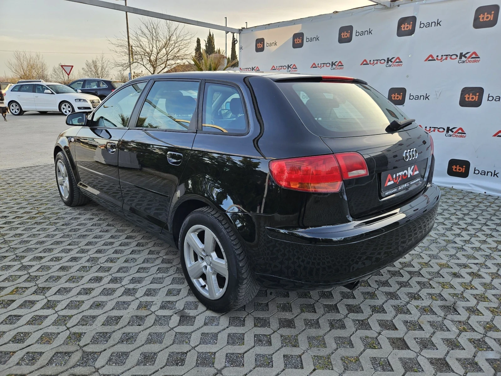 Audi A3 1.6i-102кс= КЛИМАТРОНИК= ПОДГРЕВ= ПОДХОДЯЩ ЗА ГАЗ - изображение 5