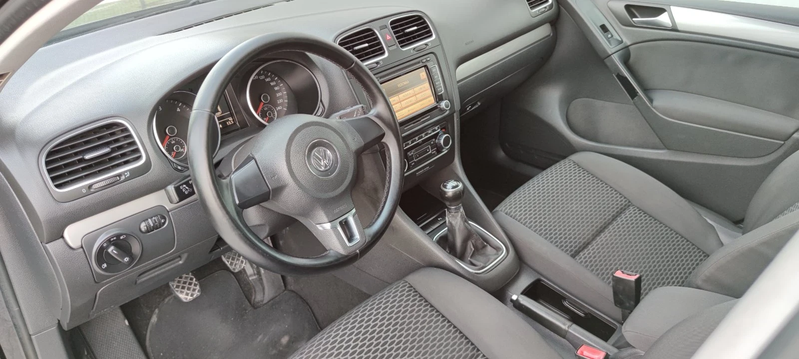 VW Golf 2.0TDI* NAVI*  - изображение 9