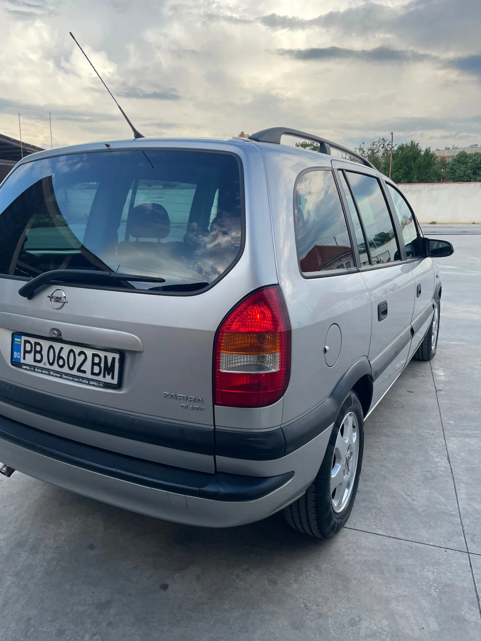Opel Zafira  - изображение 4