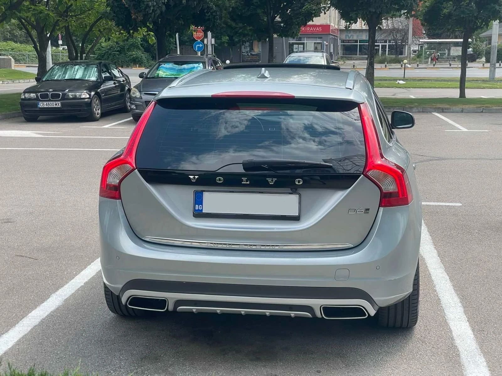 Volvo V60 D6 AWD Twin Engine - изображение 7