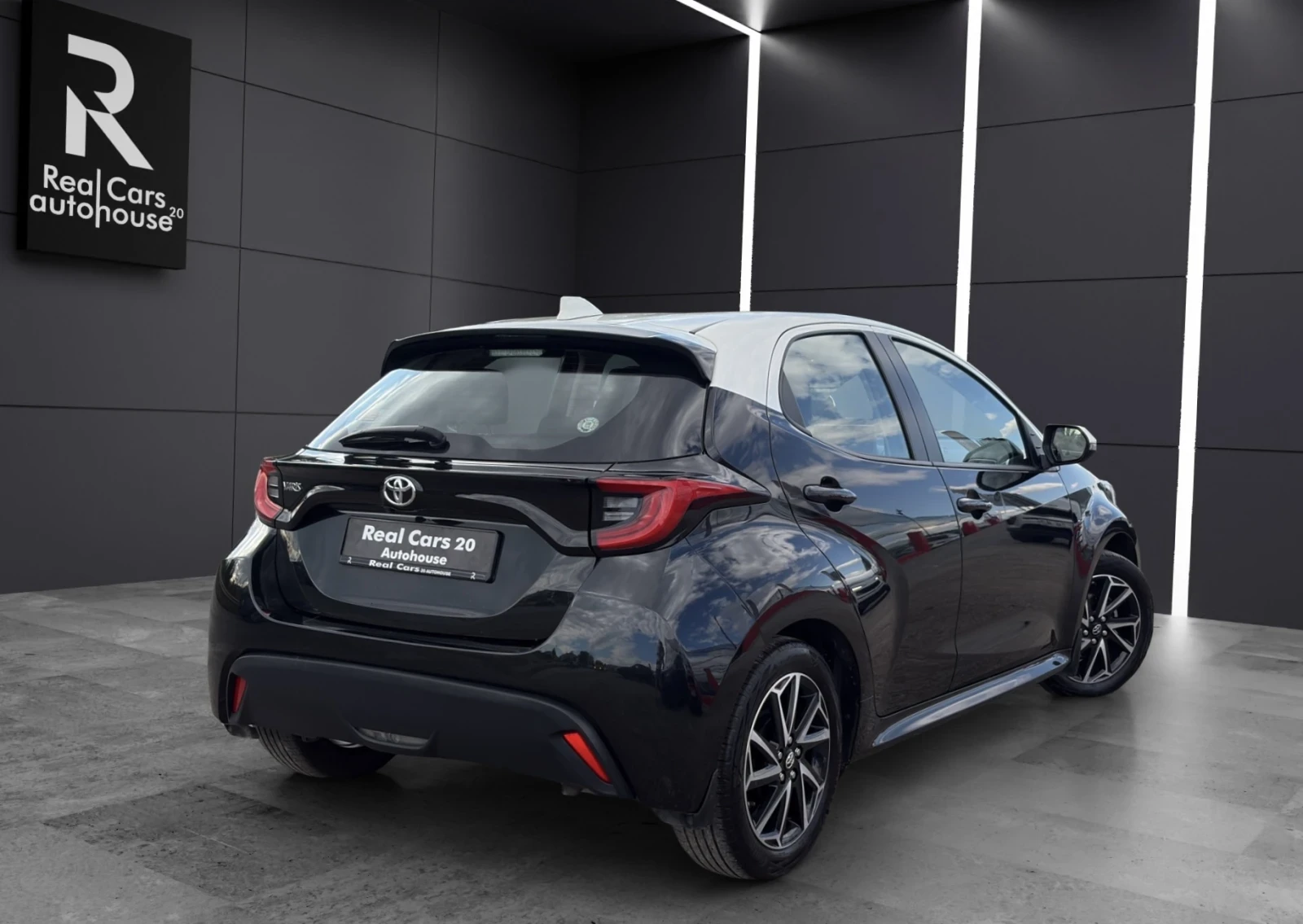 Toyota Yaris 1.5* NAVI* BTONE* CARPLAY* CAMERA*  - изображение 6
