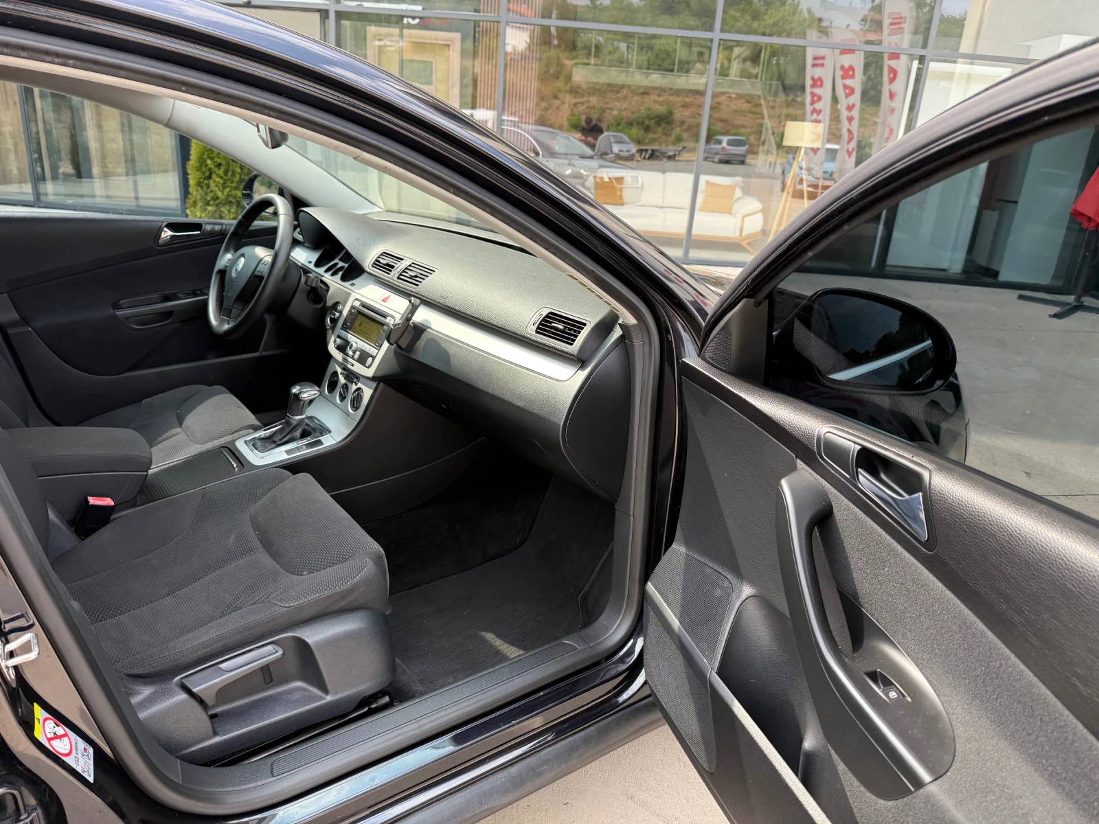 VW Passat 2.0 TDI. Автоматик - изображение 10