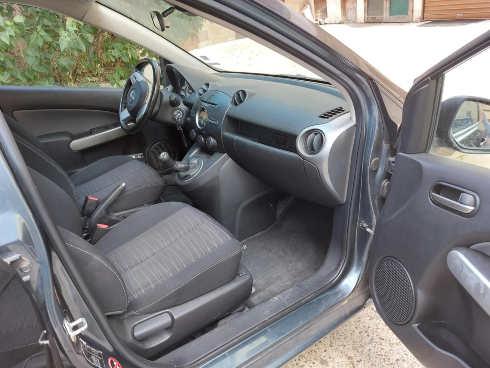 Mazda 2  - изображение 5