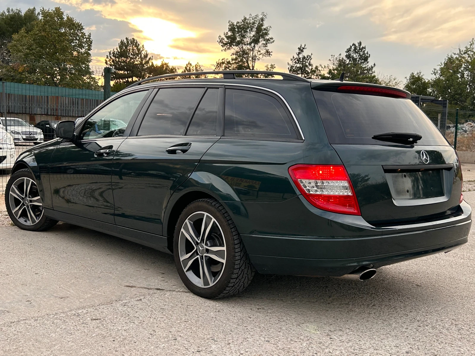 Mercedes-Benz C 220  - изображение 3