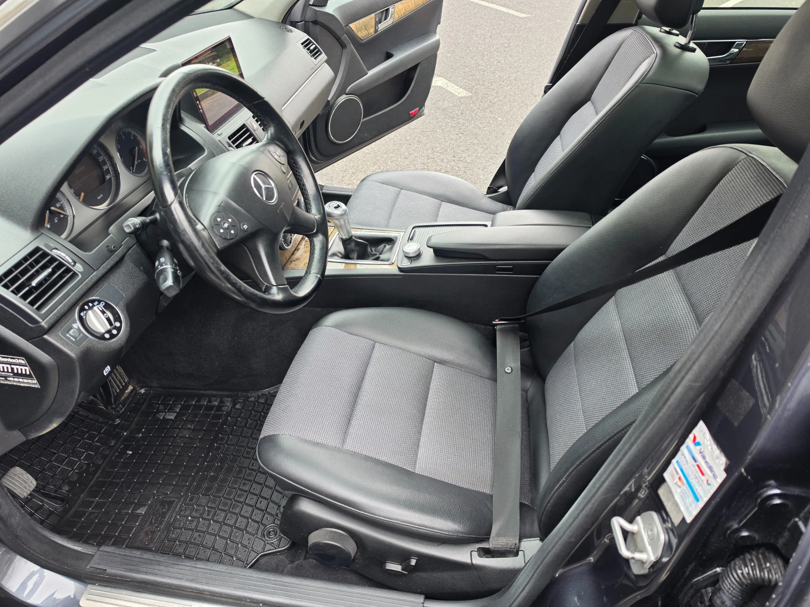 Mercedes-Benz C 200 Avantgarde OM646, снимка 10 - Автомобили и джипове - 54013919