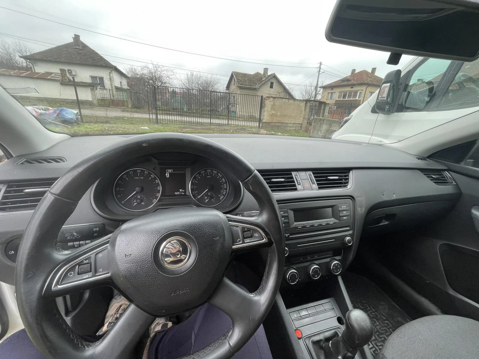 Skoda Octavia, снимка 6 - Автомобили и джипове - 54103624