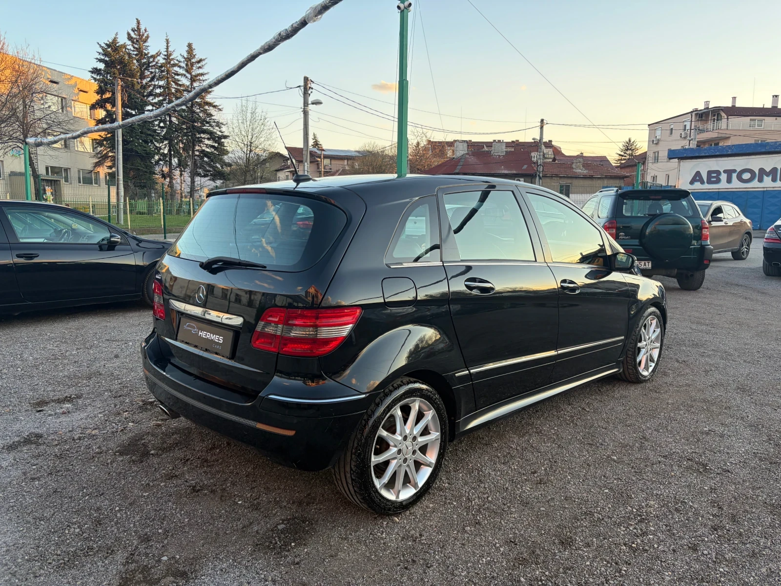 Mercedes-Benz B 200, снимка 3 - Автомобили и джипове - 54163229