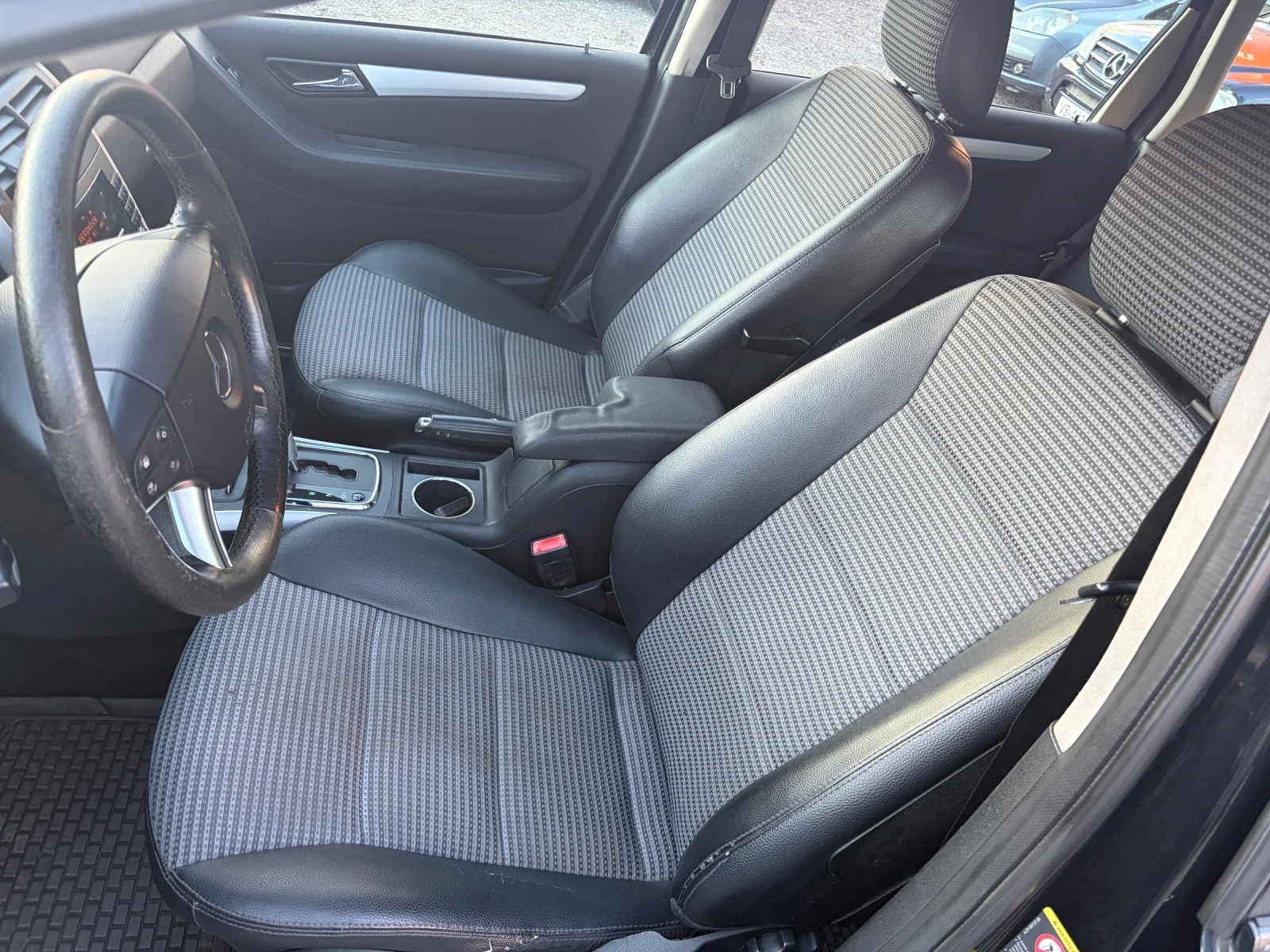 Mercedes-Benz B 200, снимка 9 - Автомобили и джипове - 54163229