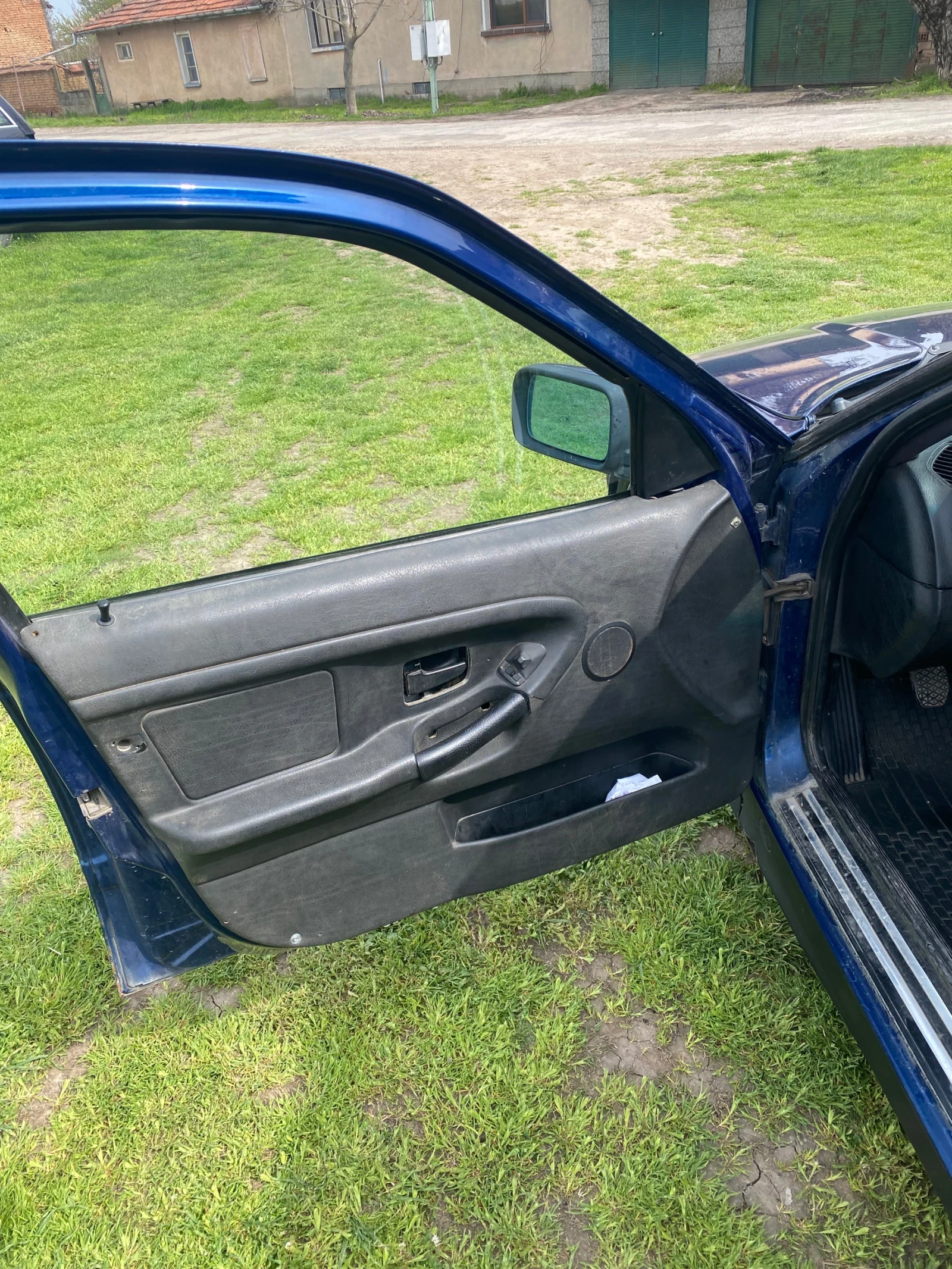 BMW 318, снимка 11 - Автомобили и джипове - 54207131