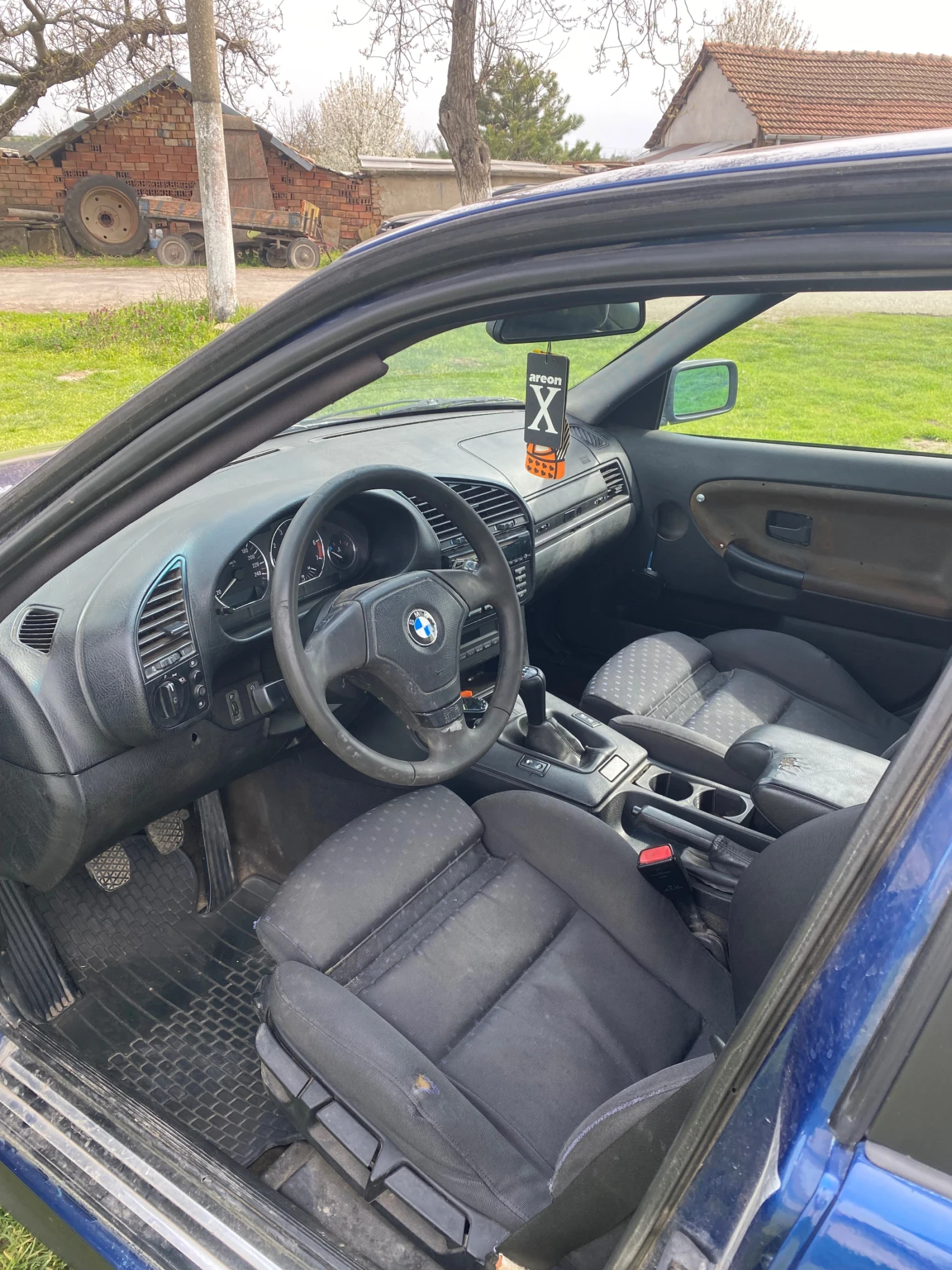 BMW 318, снимка 10 - Автомобили и джипове - 54207131