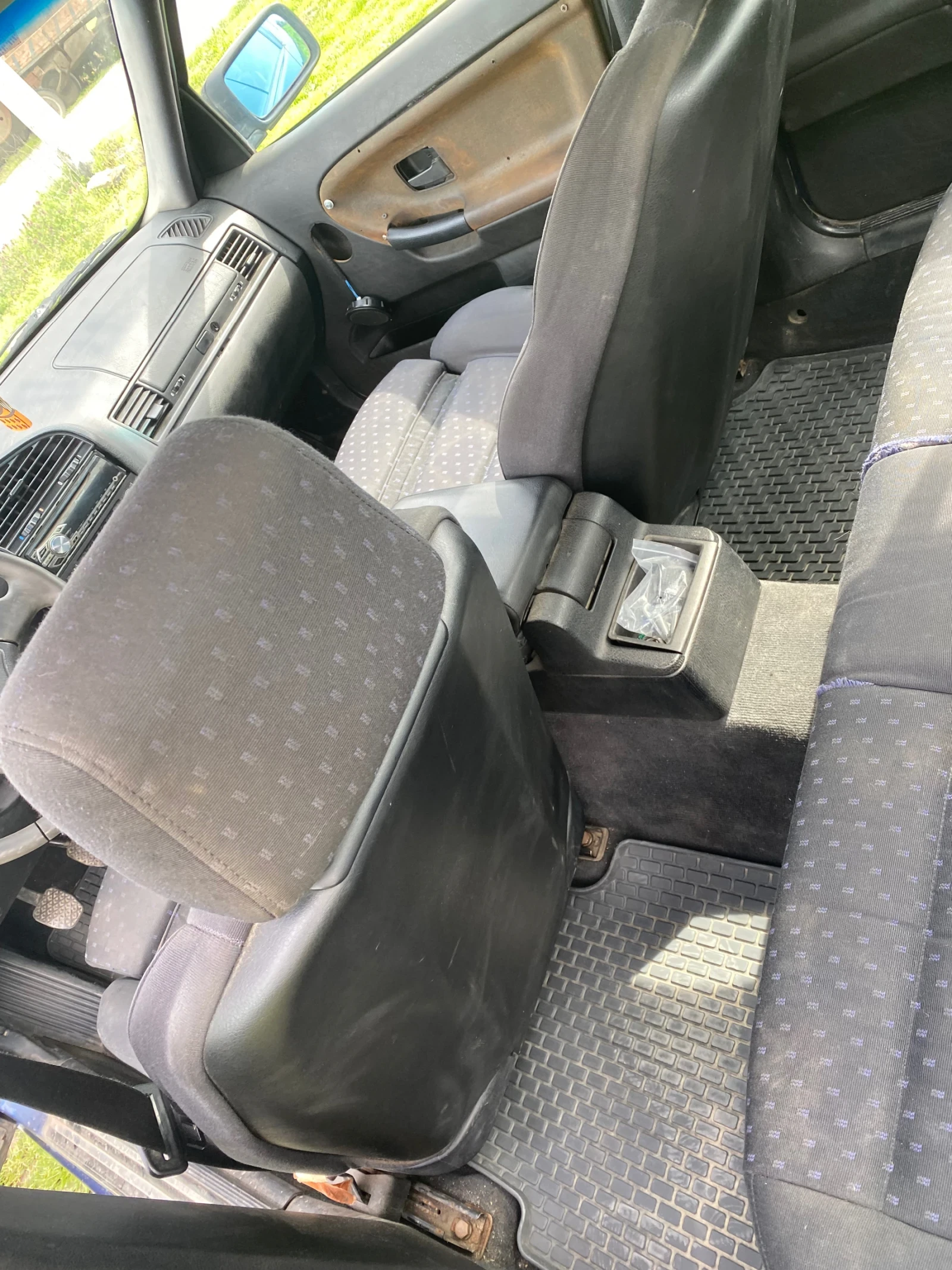 BMW 318, снимка 14 - Автомобили и джипове - 54207131