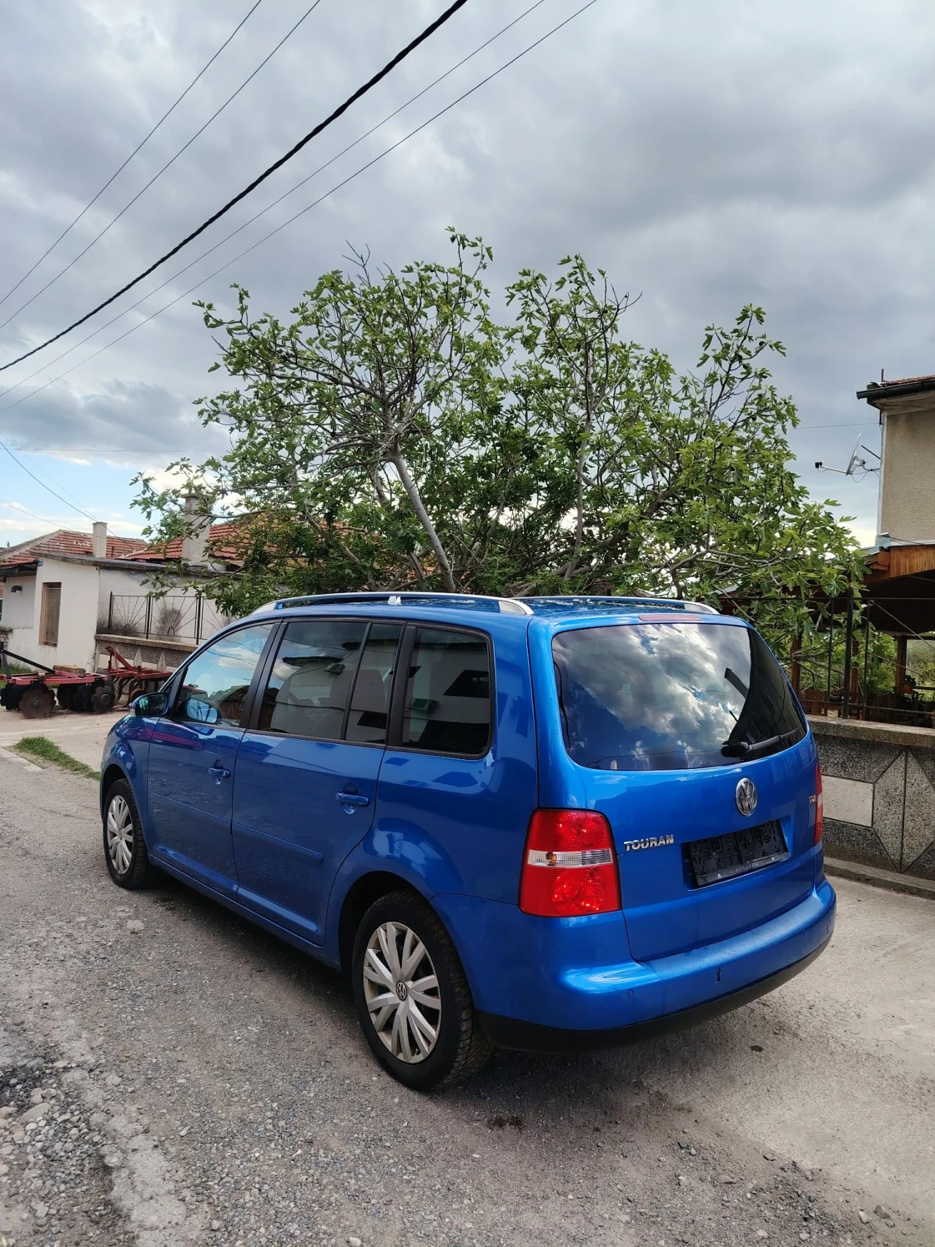 VW Touran 2.0TDI, снимка 6 - Автомобили и джипове - 54607242