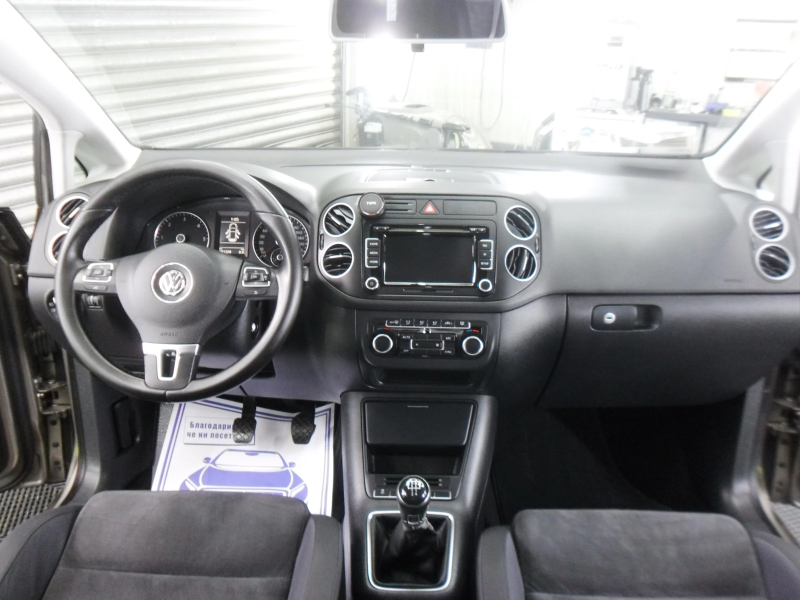 VW Golf Plus 1, 6-TDI-NAVI-KLIMA -ITALY-HILINE-, снимка 14 - Автомобили и джипове - 54608877