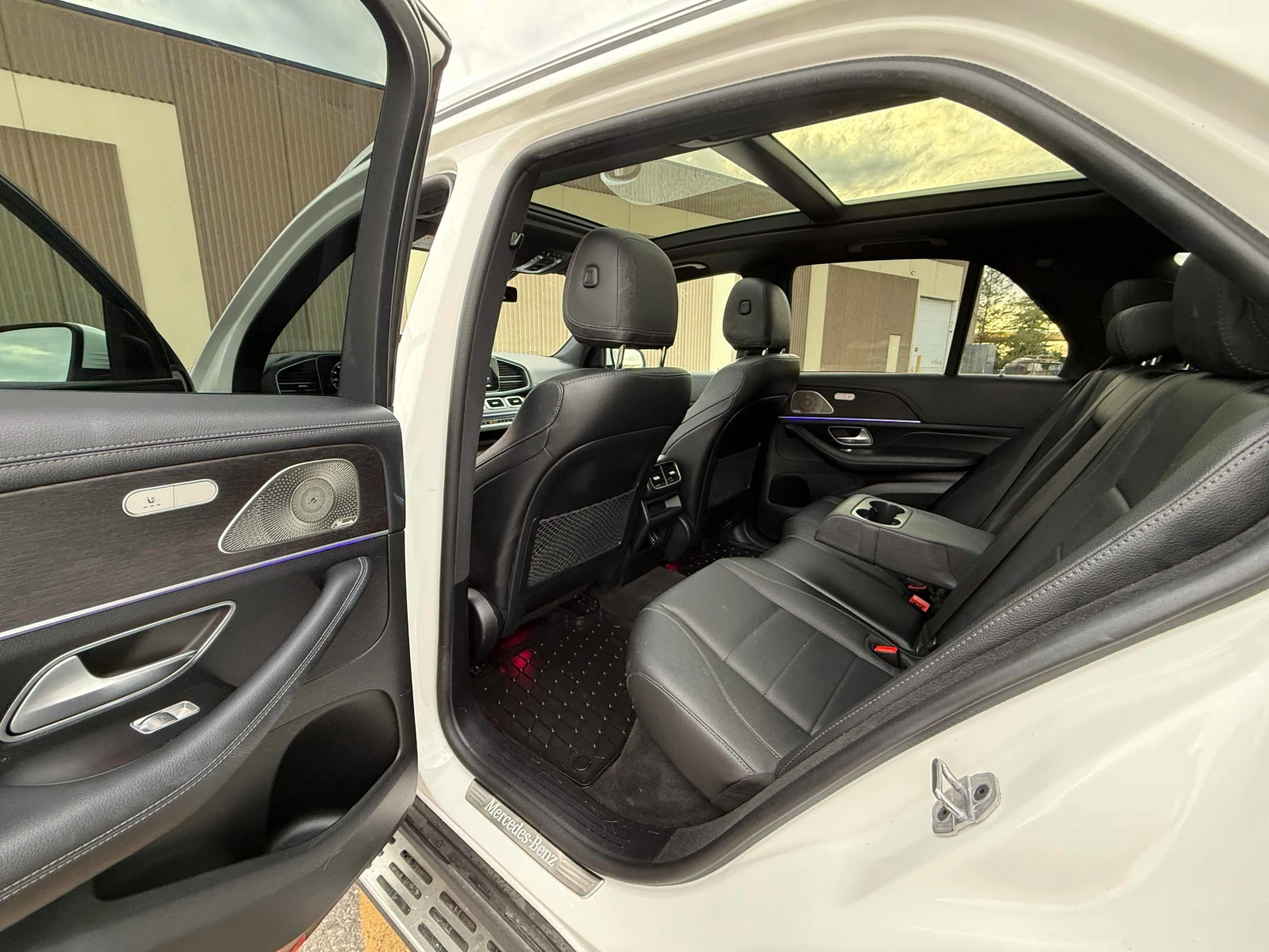 Mercedes-Benz GLE 450 AMG ПАКЕТ * HEAD UP * SOFT CLOSE * BURMESTER * , снимка 12 - Автомобили и джипове - 54719715