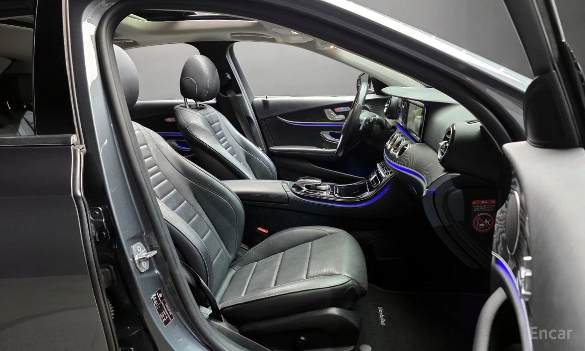 Mercedes-Benz E 300, снимка 11 - Автомобили и джипове - 54744558