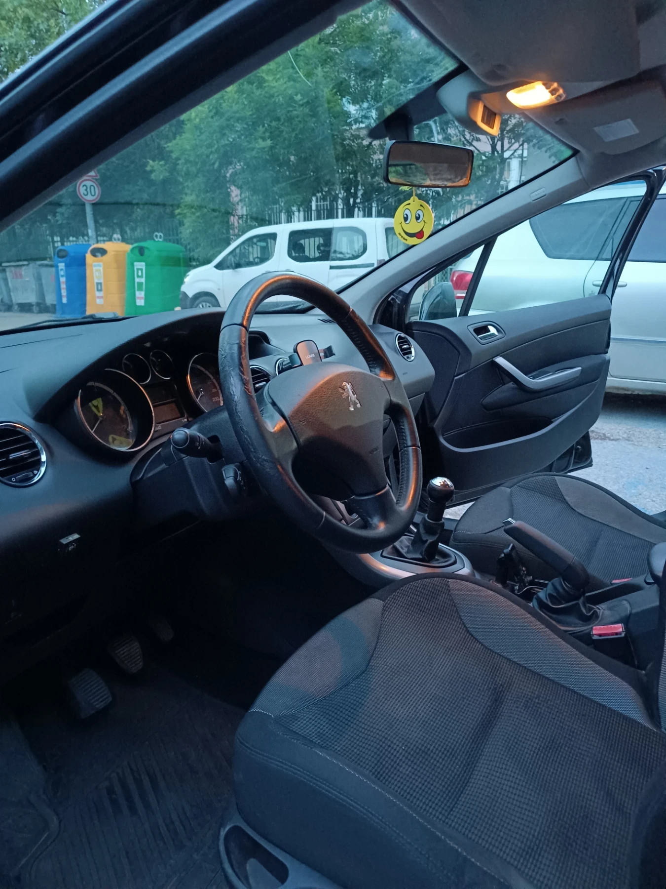 Peugeot 308 Бензин-Газ, снимка 9 - Автомобили и джипове - 54783979