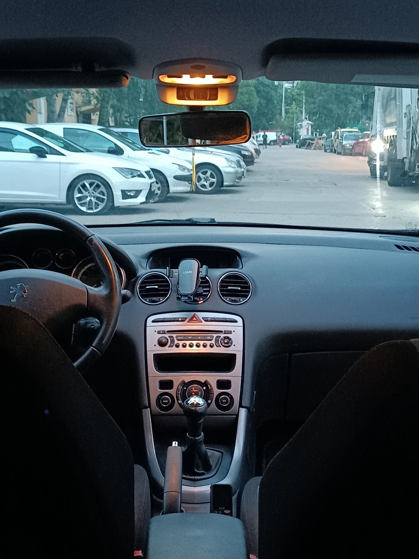 Peugeot 308 Бензин-Газ, снимка 12 - Автомобили и джипове - 54783979