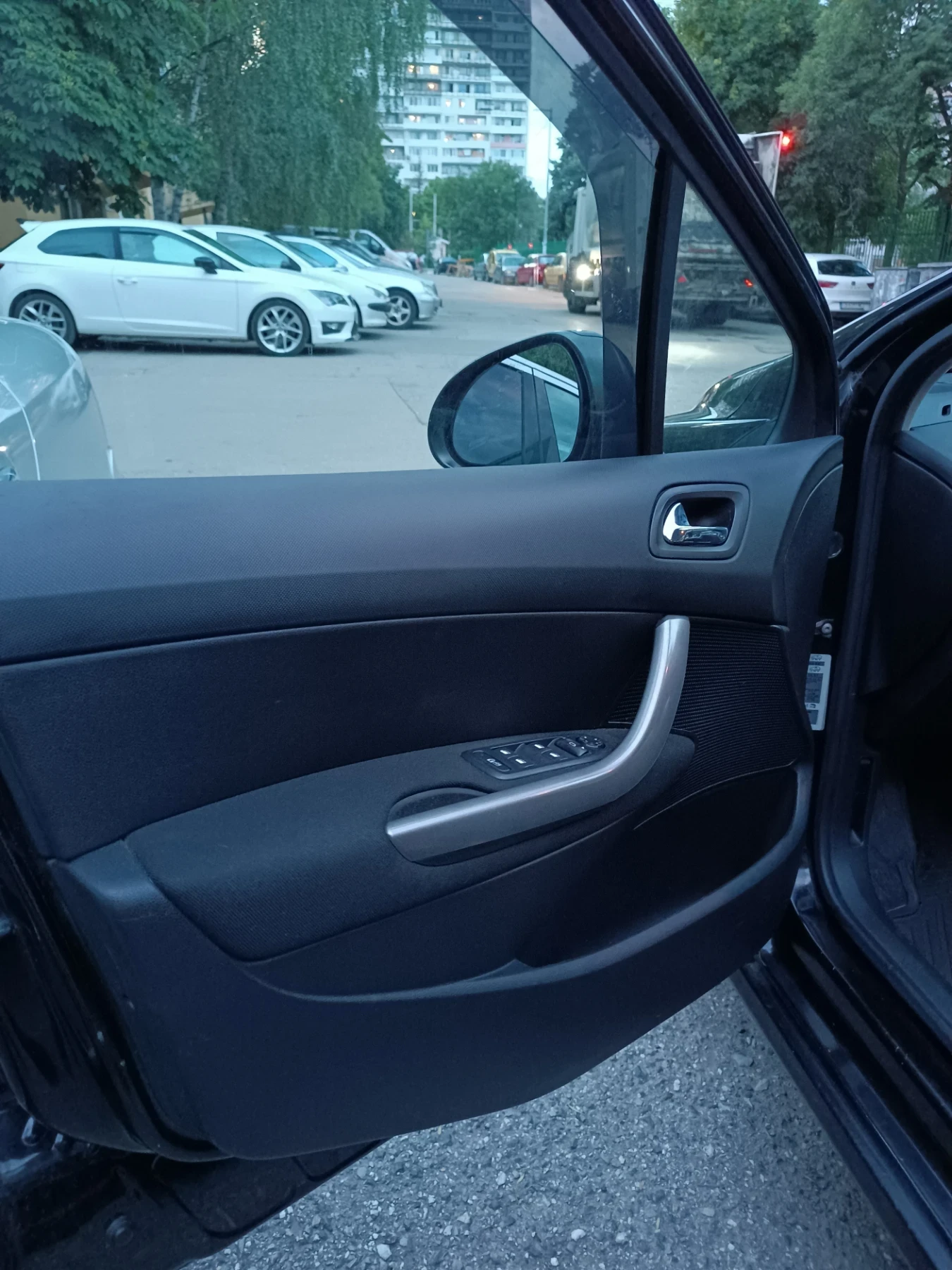 Peugeot 308 Бензин-Газ, снимка 7 - Автомобили и джипове - 54783979