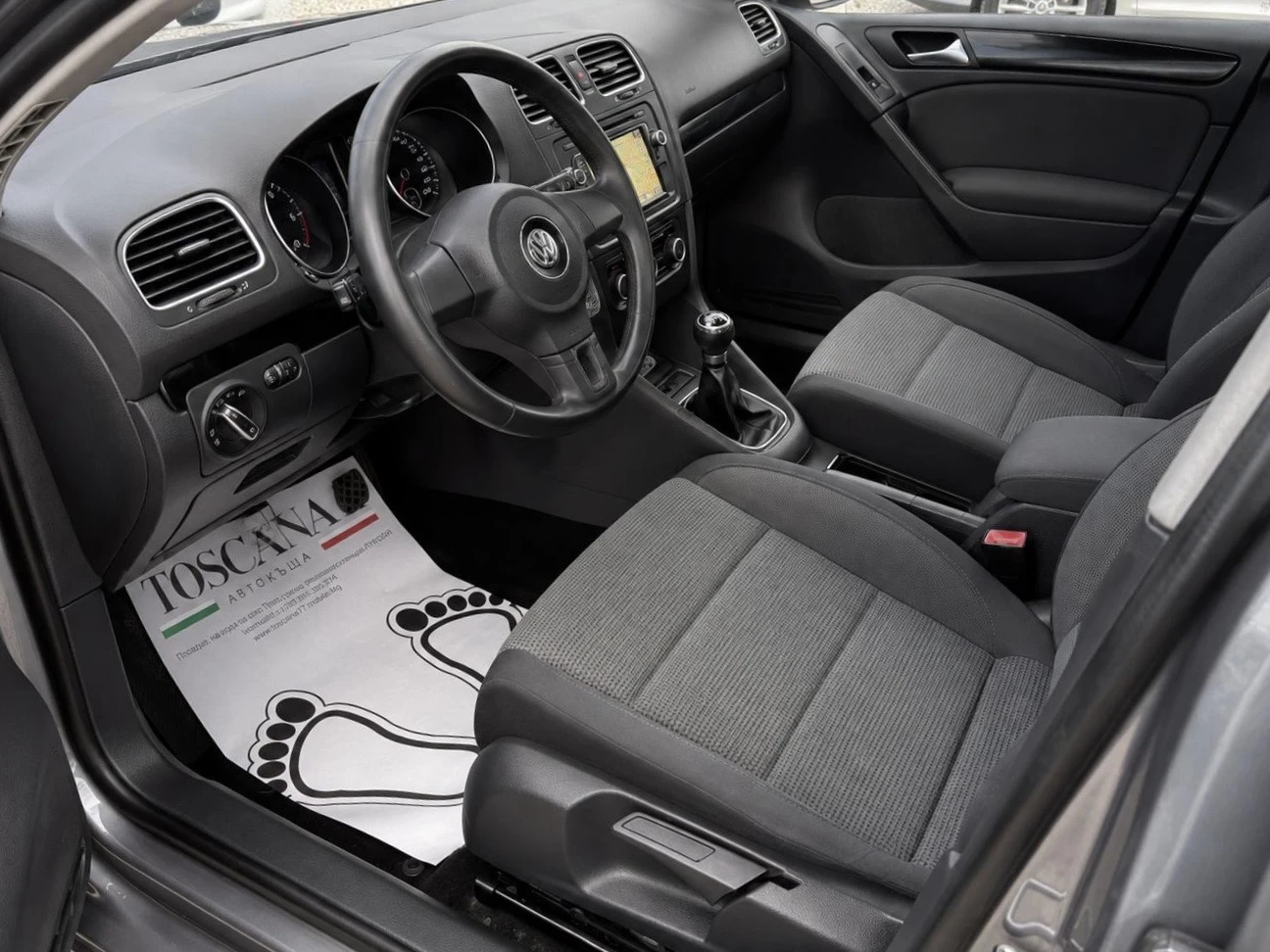 VW Golf 1.6tdi* 105�.�. | Mobile.bg � ����������� 5