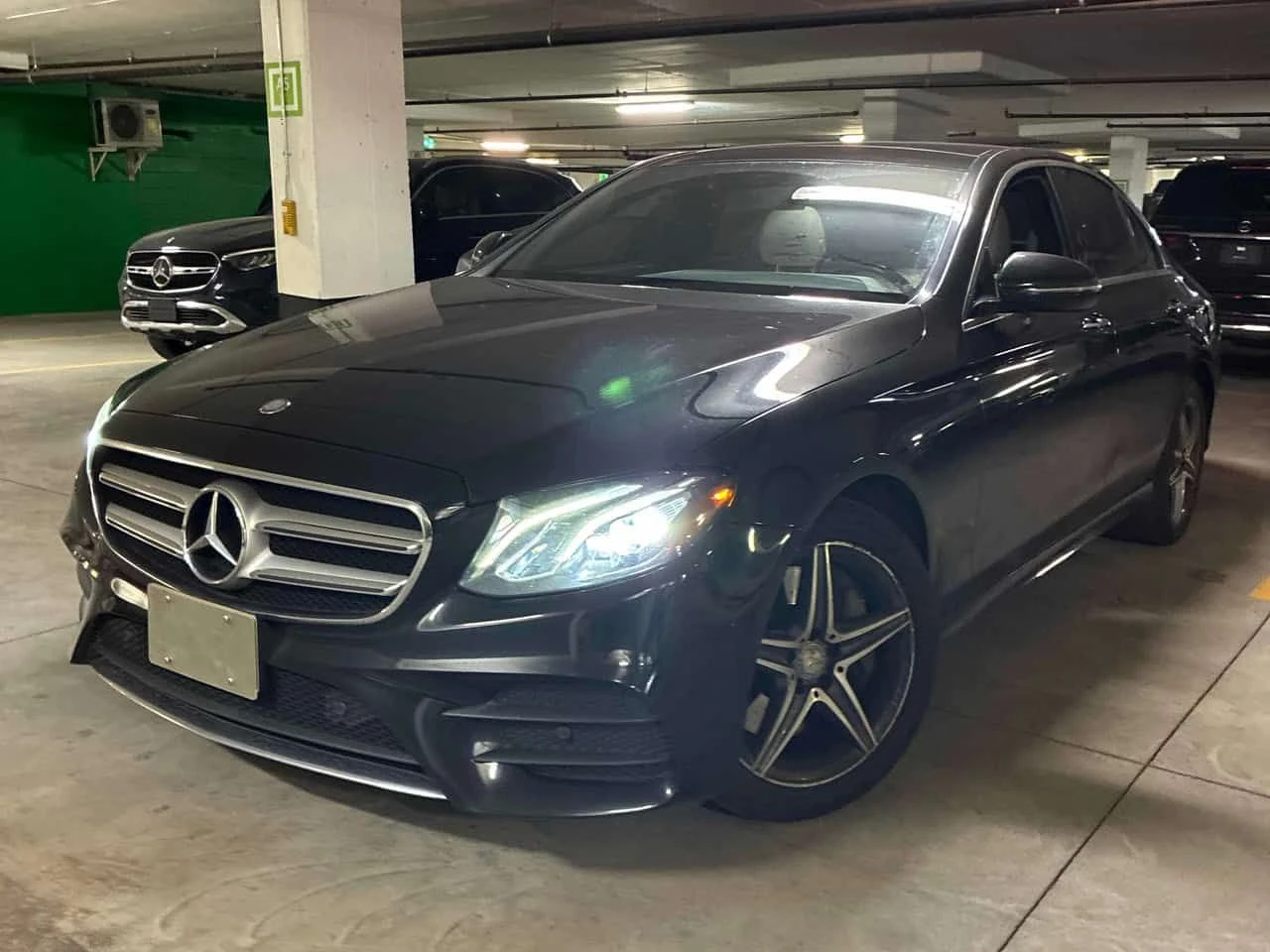 Mercedes-Benz E 400 * CARFAX * ОПЦИЯ ЗА ФИНАНСИРАНЕ 