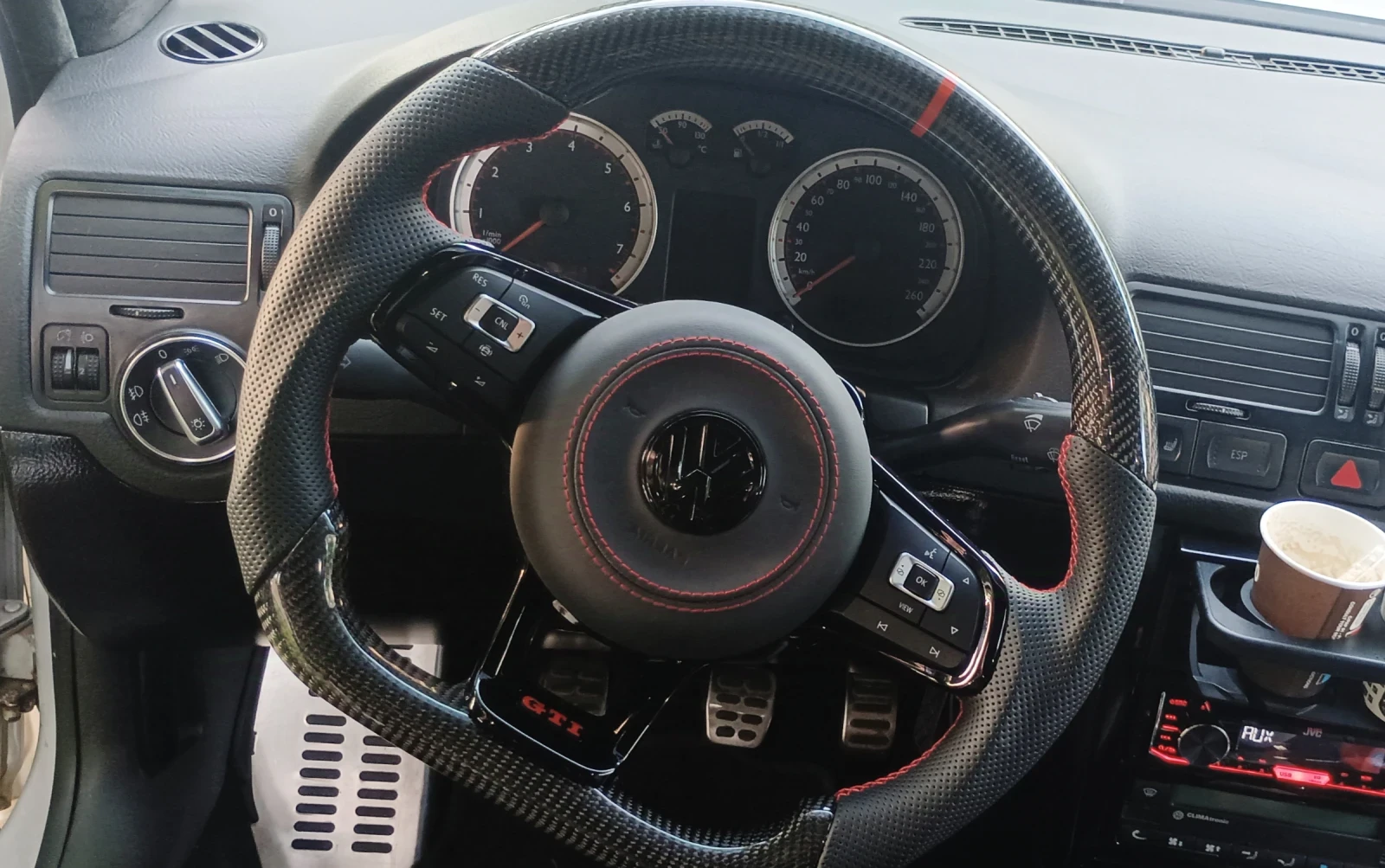 VW Golf 1.6 SR, снимка 4 - Автомобили и джипове - 55663466