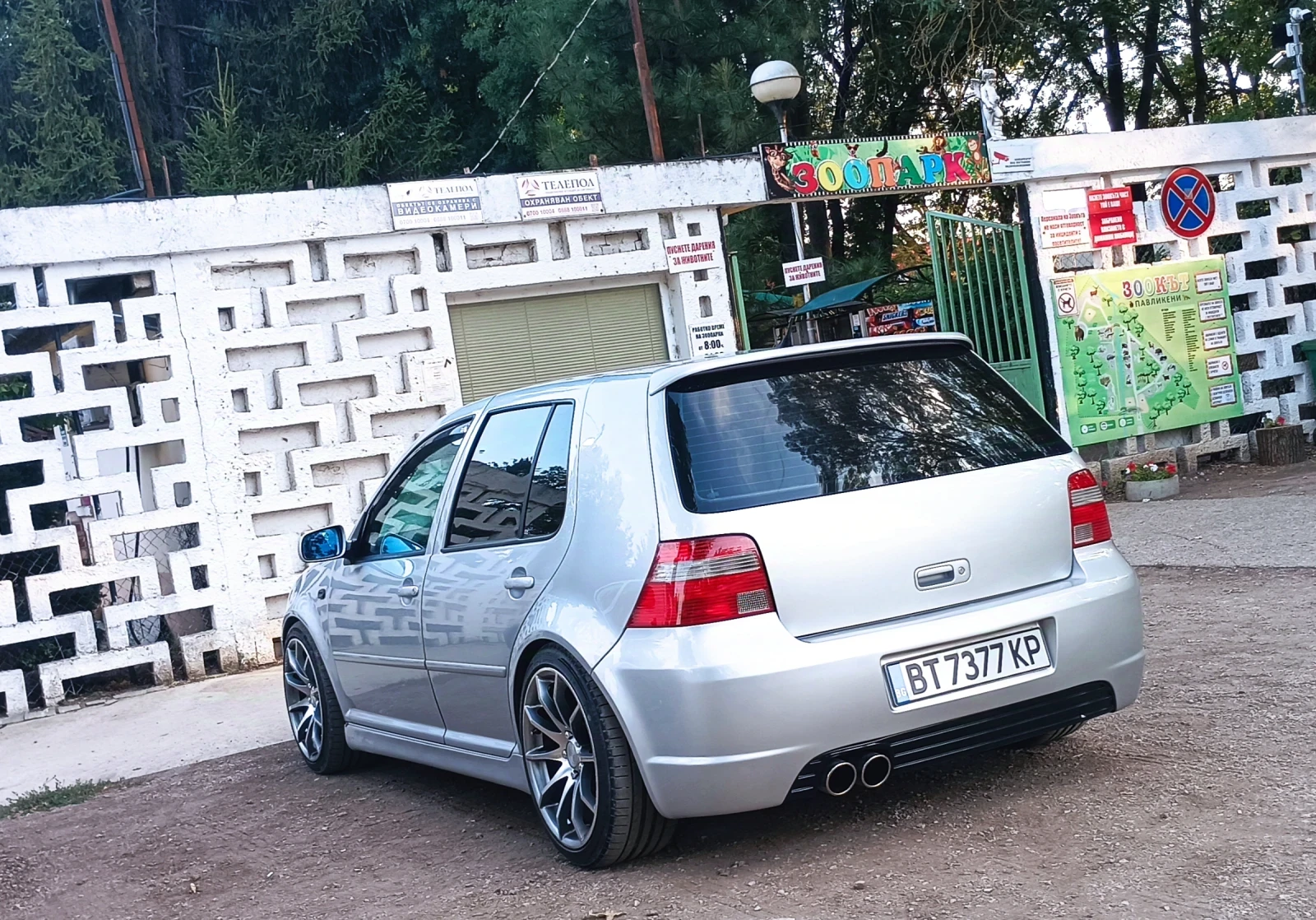 VW Golf 1.6 SR, снимка 2 - Автомобили и джипове - 55663466