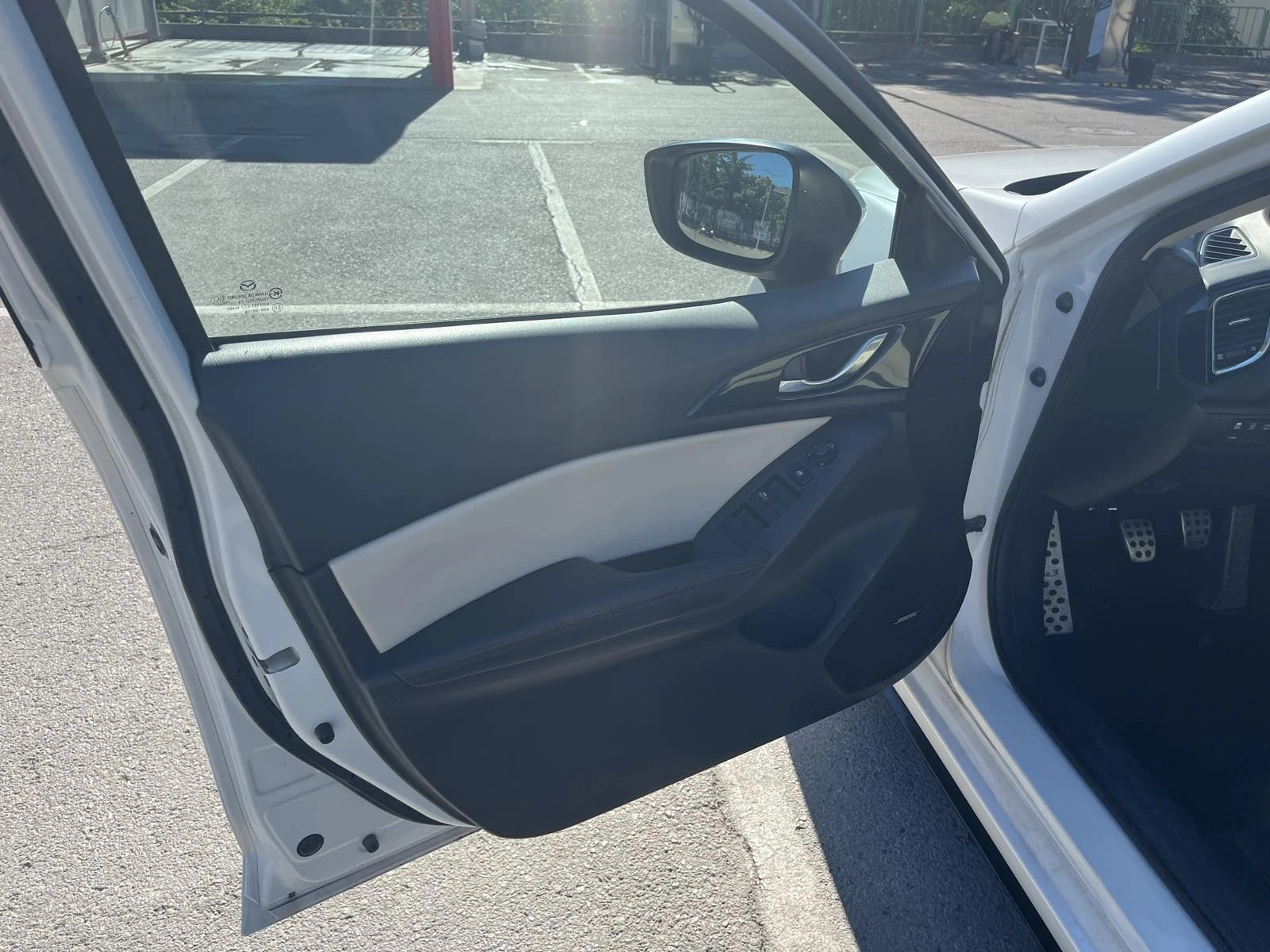 Mazda 3 2.0 SkyActiv, снимка 6 - Автомобили и джипове - 55749624