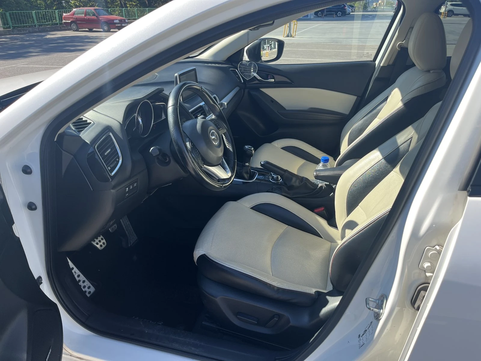 Mazda 3 2.0 SkyActiv, снимка 7 - Автомобили и джипове - 55749624