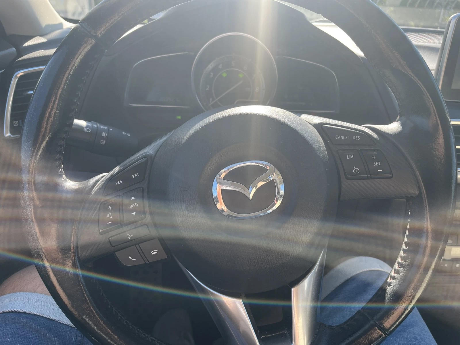 Mazda 3 2.0 SkyActiv, снимка 9 - Автомобили и джипове - 55749624